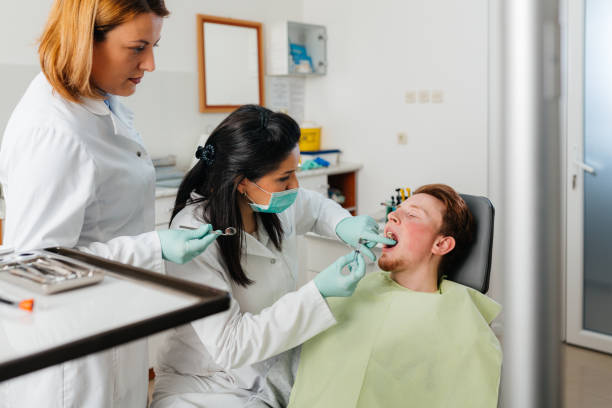 Best Emergency Tooth Extraction  in Hidden Valley, IN